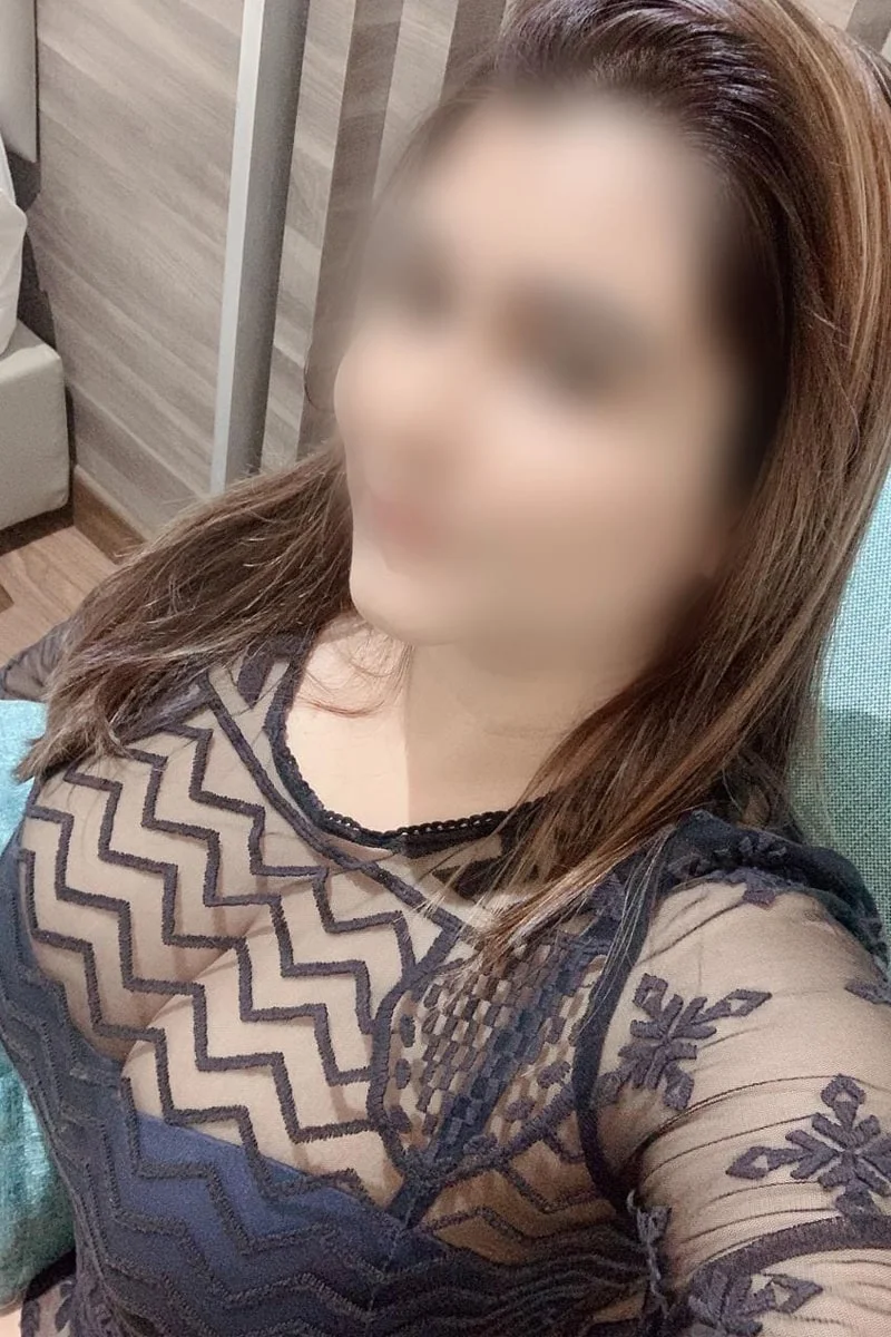 female Call Girls in Kolkata